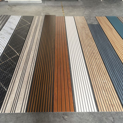 3 ডি এমবসড পিভিসি সিলিং প্যানেল দেয়াল সজ্জা জন্য আধুনিক ওয়াল প্যানেল টেক্সচারযুক্ত পৃষ্ঠতল পিভিসি ওয়াল কভার পরিষ্কার করা সহজ