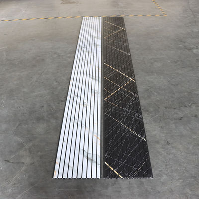 জলরোধী অগ্নিরোধী পিভিসি ওয়াল প্যানেল লাইটওয়েট সহজ ইনস্টলেশন বাথরুম রান্নাঘর লিভিং রুমের জন্য অভ্যন্তরীণ বাইরের ওয়াল বোর্ড