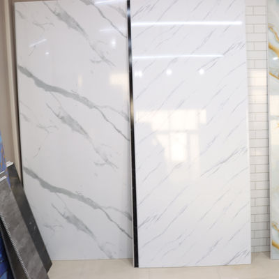 পারিবারিক বাথরুম ডিজাইনের জন্য অ্যান্টি-স্লিপ টেক্সচারড সেফটি পিভিসি শাওয়ার প্যানেল