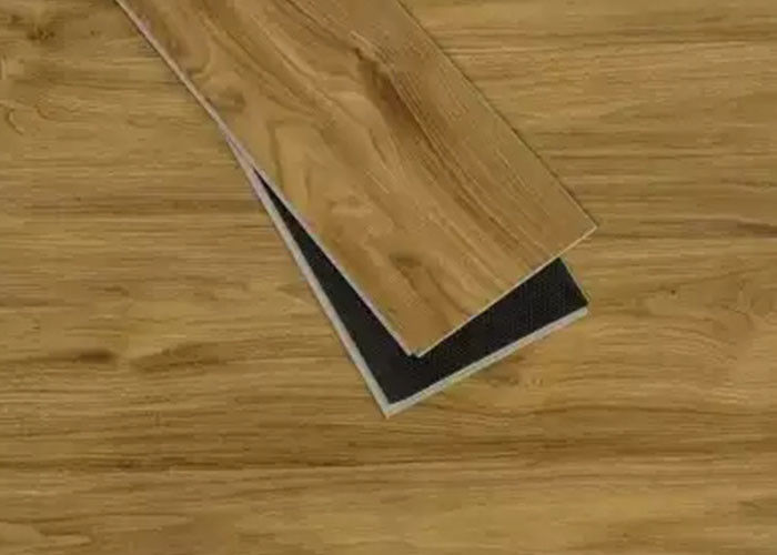 কাঠের টেক্সচার ভিনাইল তক্তা SPC ফ্লোরিং 1220x180mm স্টোন প্লাস্টিক কোর কৃত্রিম ক্লিক