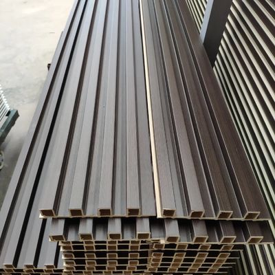 কাঠের বিকল্প ইন্ডোর 195x28mm অভ্যন্তরীণ WPC ওয়াল প্যানেল WPC আলংকারিক ওয়াল প্যানেল