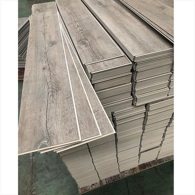 জলরোধী 5mm SPC ফ্লোরিং 4mm SPC ক্লিক ফ্লোর প্লাস্টিক ফ্লোর টাইলস